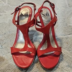 Women's Soffit Patent Burnt Red T Strap Open Toe Heels sz 7.5